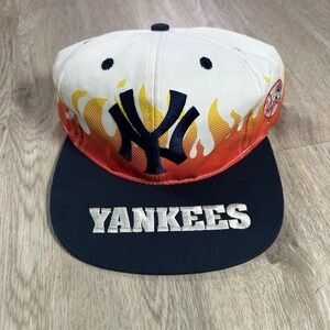 VTG New‎ York Yankees On Fire Snapback Hat YOUTH MLB Baseball White Blue Cap